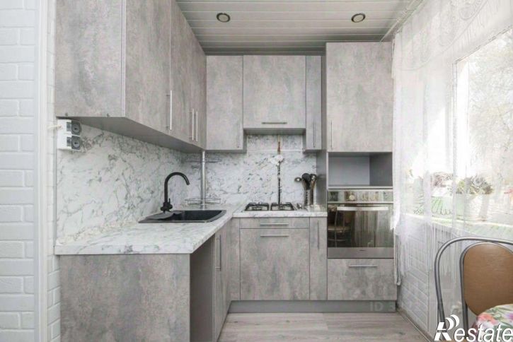 2-комн квартира ул Ньютона, 42,  д. 42