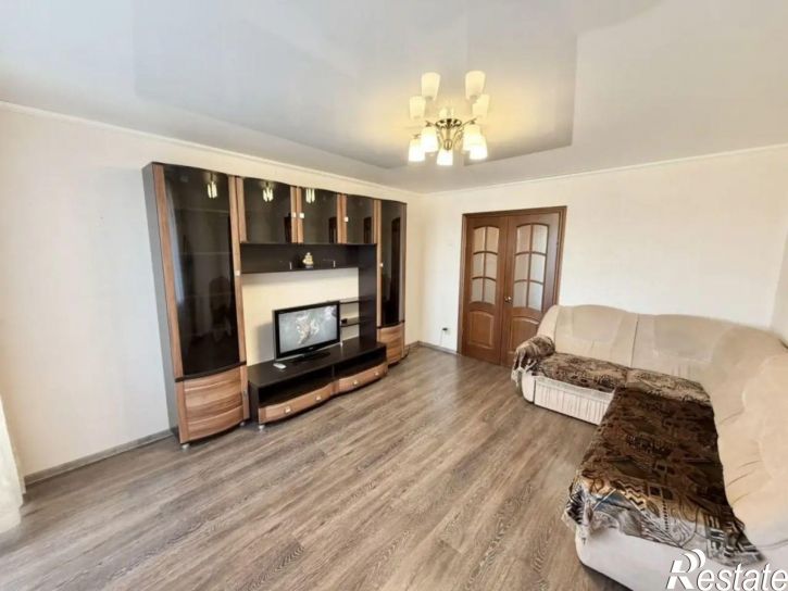 3-комн квартира Машиностроителей пр-кт, 52