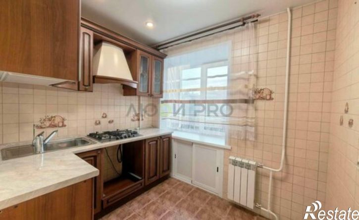 3-комн квартира ул Ньютона, 38,  д. 38