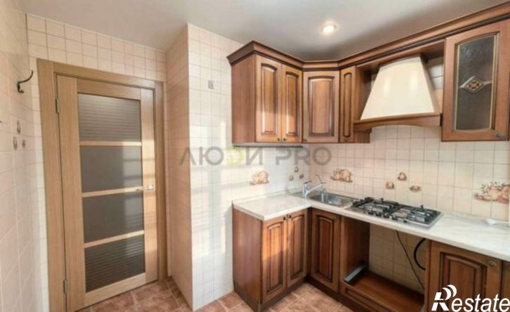 3-комн квартира ул Ньютона, 38,  д. 38