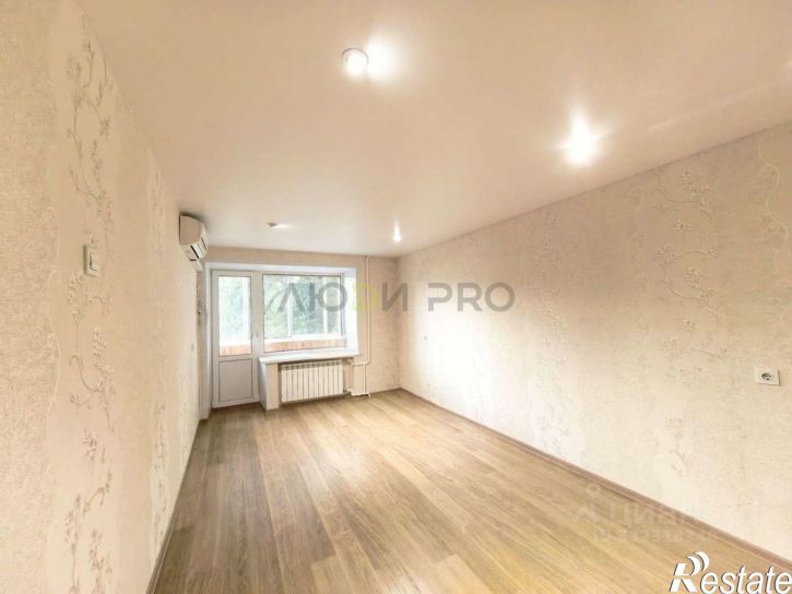 3-комн квартира ул Ньютона, 38,  д. 38