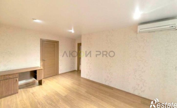 3-комн квартира ул Ньютона, 38,  д. 38