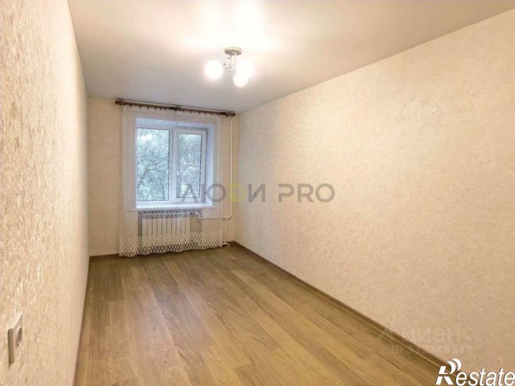 3-комн квартира ул Ньютона, 38,  д. 38