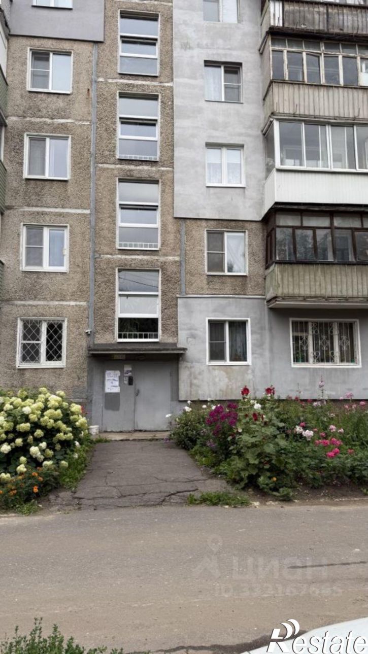 2-комн квартира пр-кт Дзержинского, 32,  д. 32