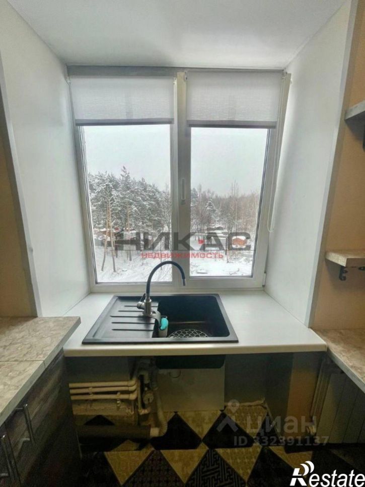 2-комн квартира поселок Октябрьский, 20,  д. 20