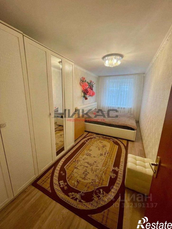 2-комн квартира поселок Октябрьский, 20,  д. 20