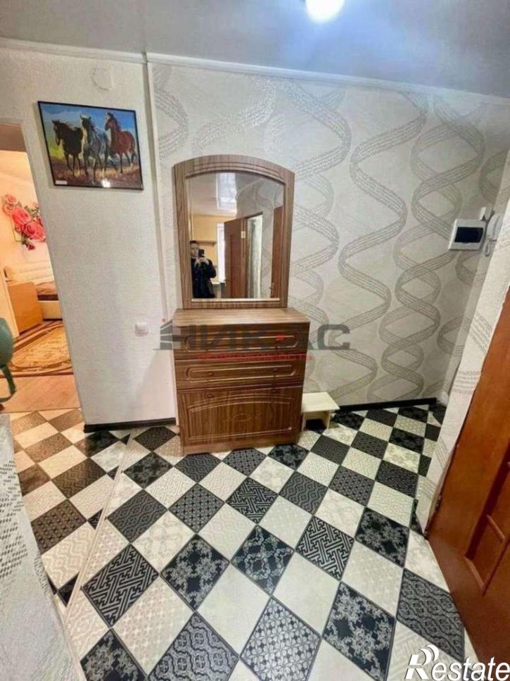2-комн квартира поселок Октябрьский, 20,  д. 20