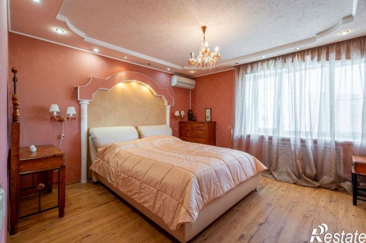 5-комн квартира Машиностроителей пр-кт, 42к2