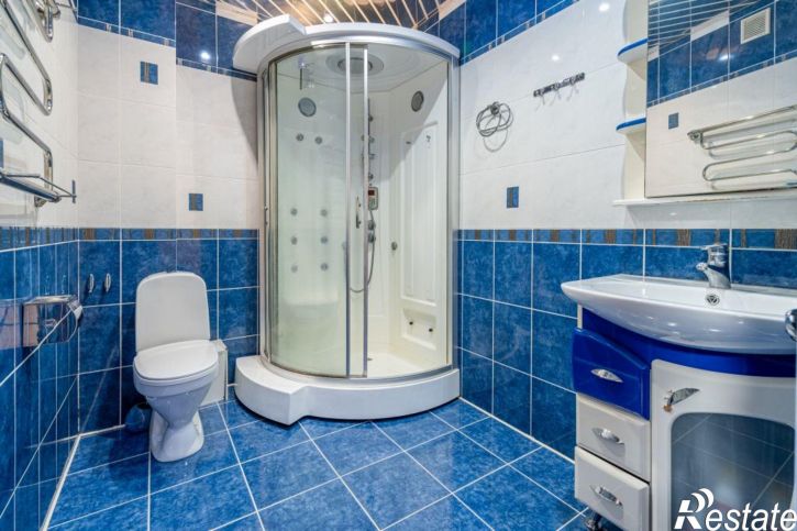 5-комн квартира Машиностроителей пр-кт, 42к2