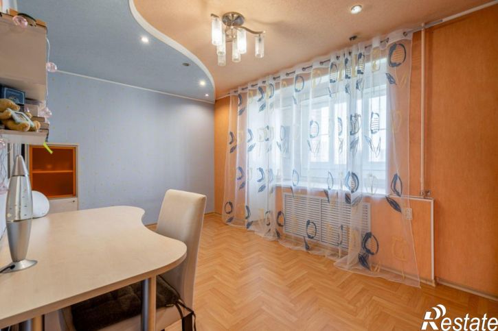 5-комн квартира Машиностроителей пр-кт, 42к2