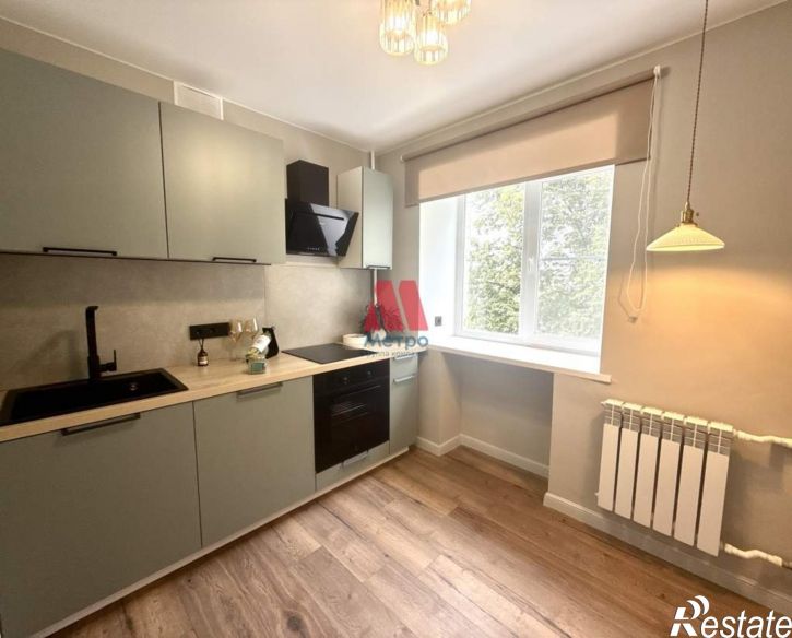 2-комн квартира Угличская улица, д.32
