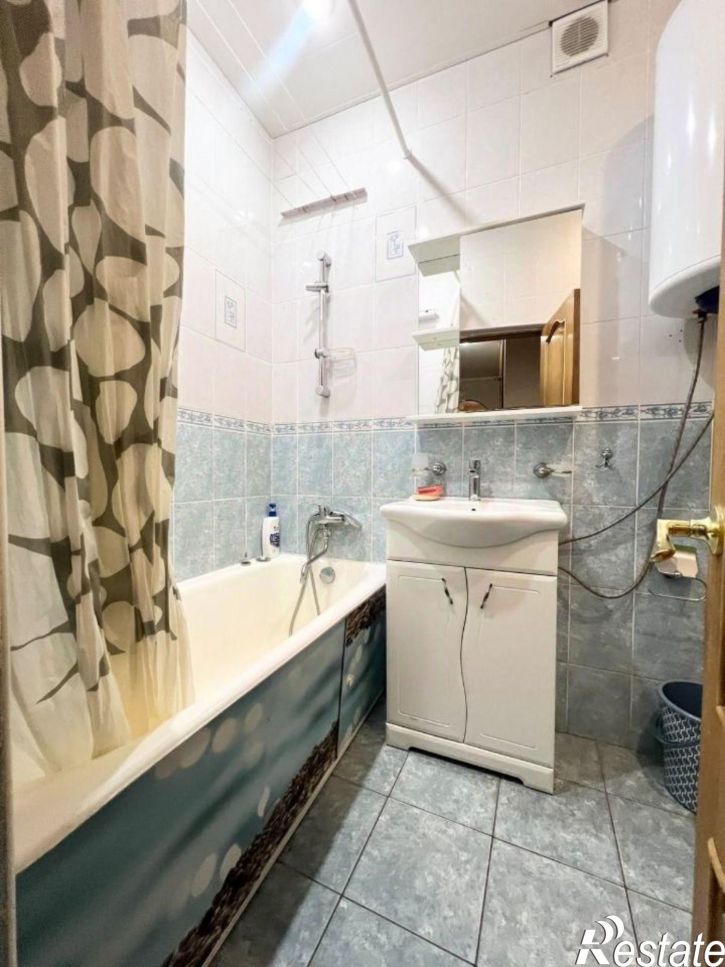 2-комн квартира пр-кт Толбухина, 46,  д. 46