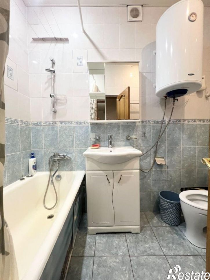 2-комн квартира пр-кт Толбухина, 46,  д. 46