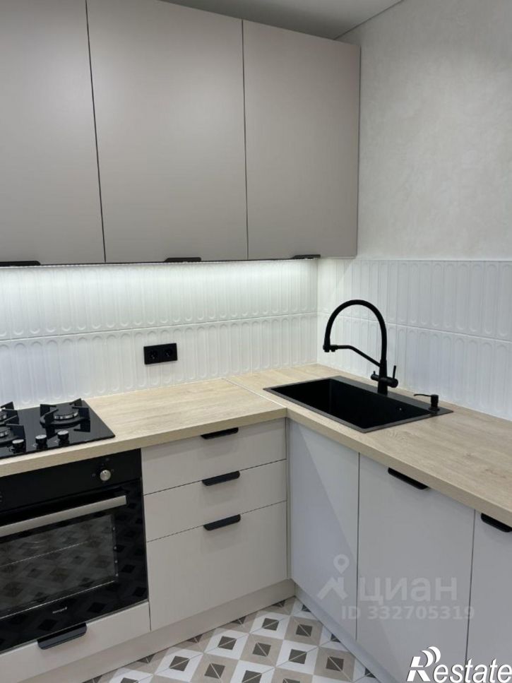 3-комн квартира ул Красноборская, 9а,  д. 9а