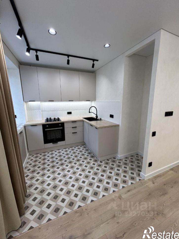 3-комн квартира ул Красноборская, 9а,  д. 9а