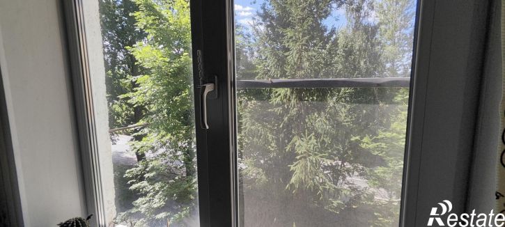 4-комн квартира улица Громова, 38