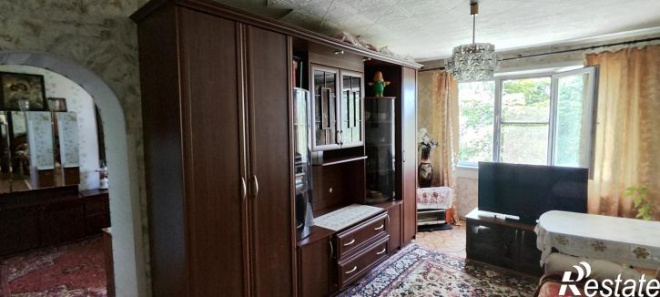 4-комн квартира улица Громова, 38