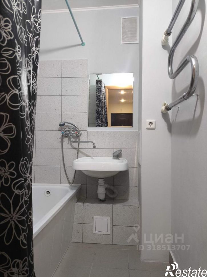 2-комн квартира ул Панина, 3 3,  д. 3 3,  к. 3