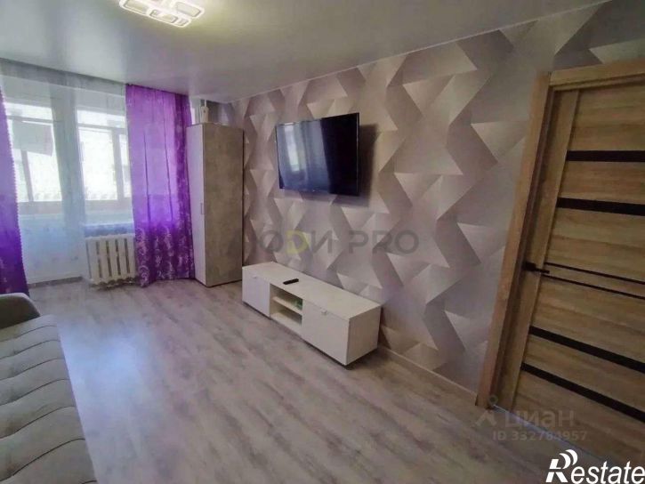 2-комн квартира поселок Октябрьский, 20,  д. 20