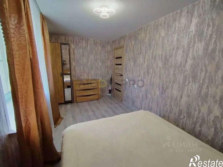 2-комн квартира поселок Октябрьский, 20,  д. 20