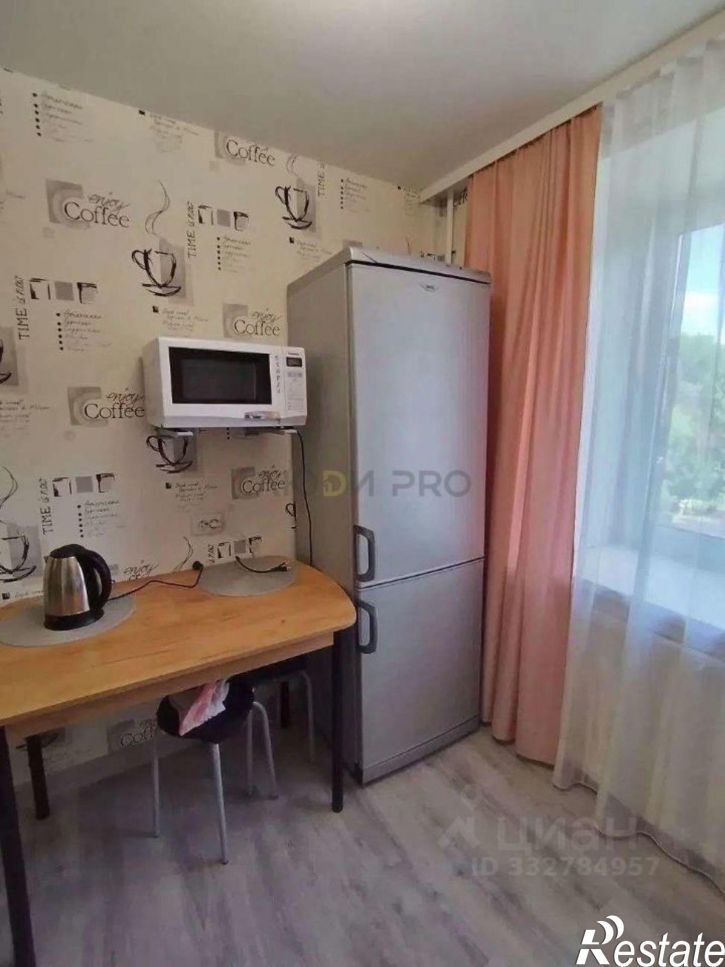 2-комн квартира поселок Октябрьский, 20,  д. 20