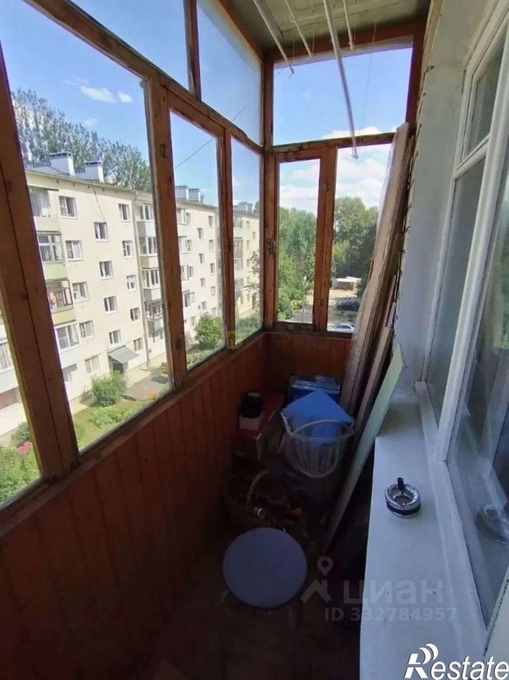 2-комн квартира поселок Октябрьский, 20,  д. 20