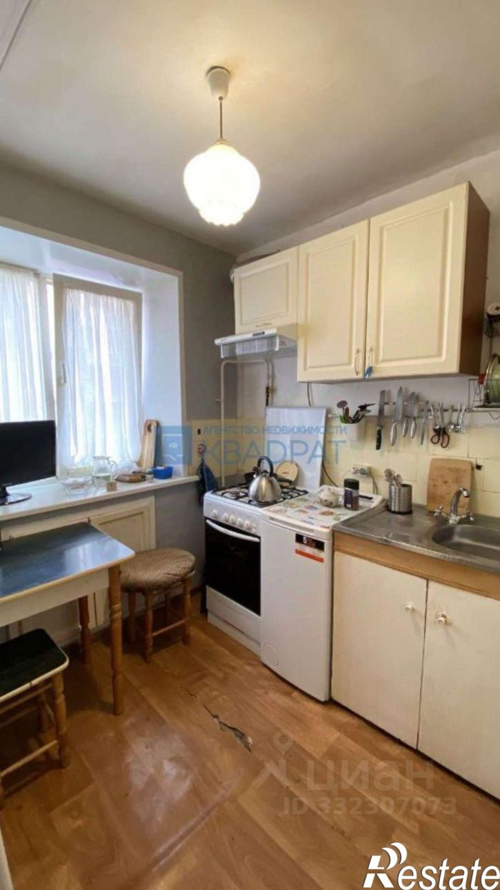 3-комн квартира Московский пр-кт, 82,  д. 82