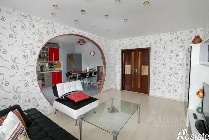 3-комн квартира пр-кт Дзержинского, 10,  д. 10