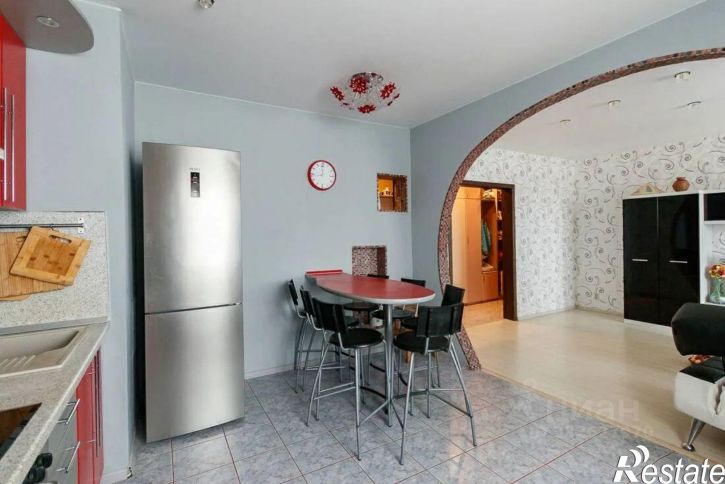 3-комн квартира пр-кт Дзержинского, 10,  д. 10