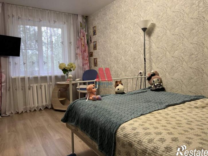 3-комн квартира Урицкого улица, д.49