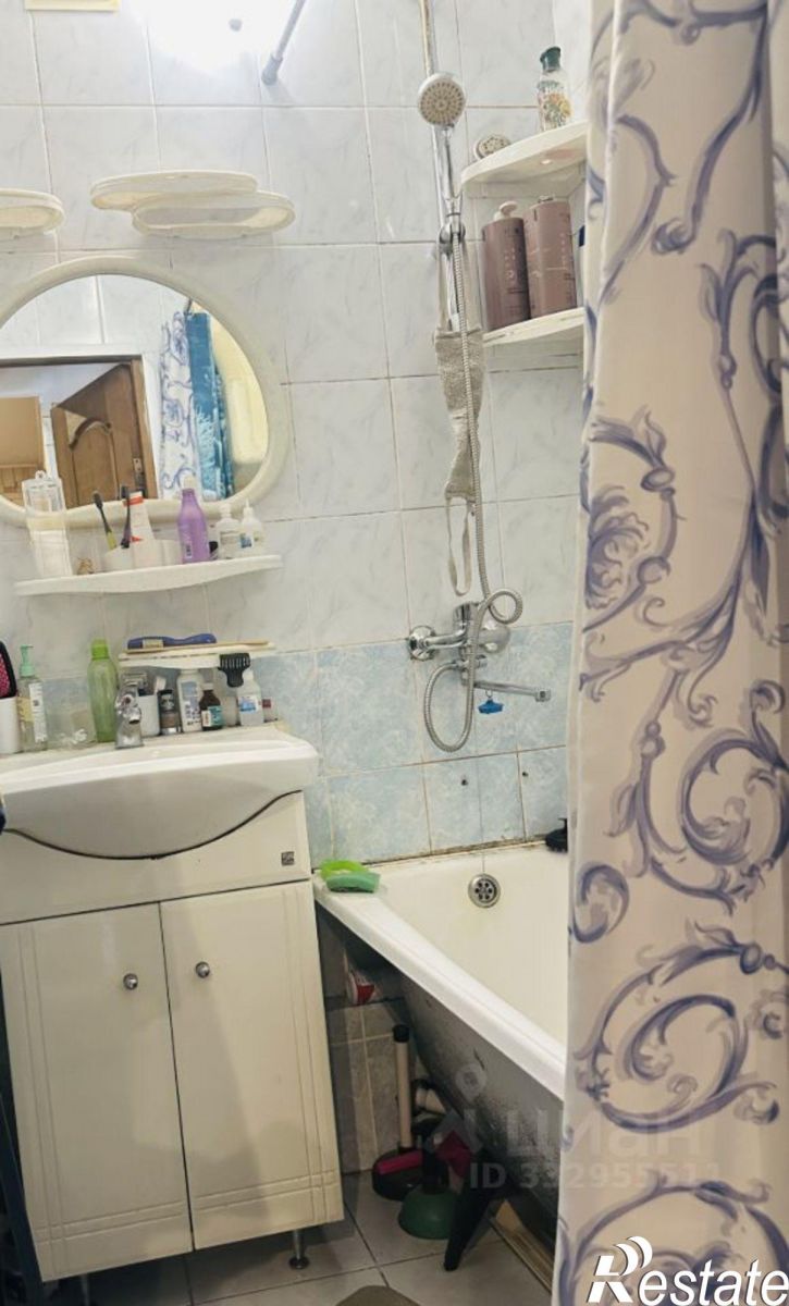 2-комн квартира ул Труфанова, 1,  д. 1