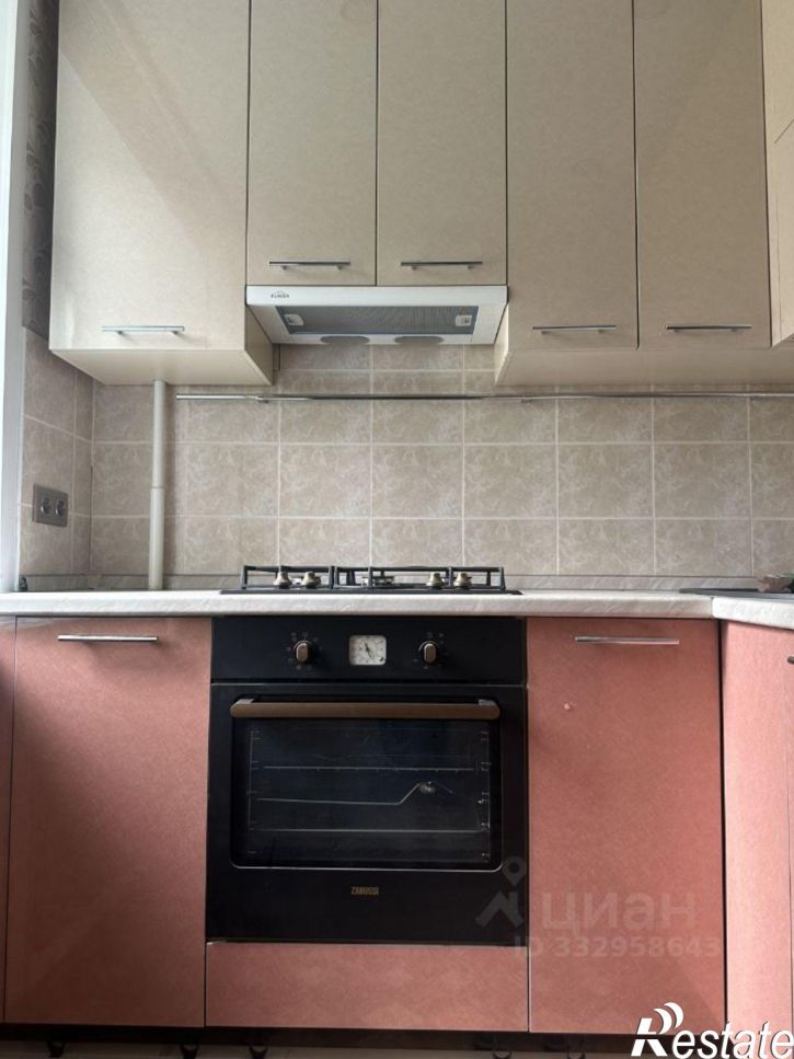 4-комн квартира ул Ньютона, 40,  д. 40