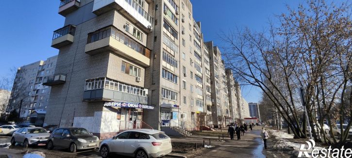 3-комн квартира проспект Машиностроителей, 3