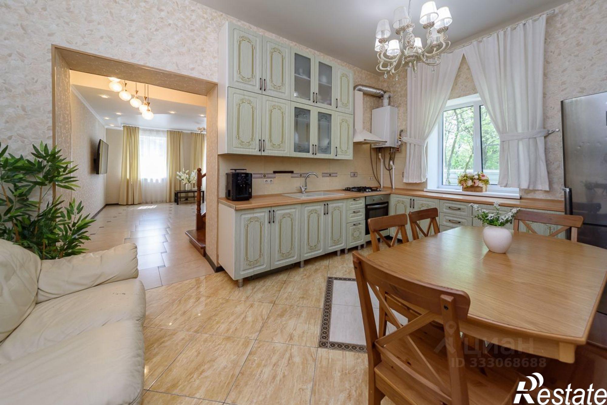 Купить дачу, дом, коттедж за 16 990 000 рублей на ул 3-я Продольная, 23