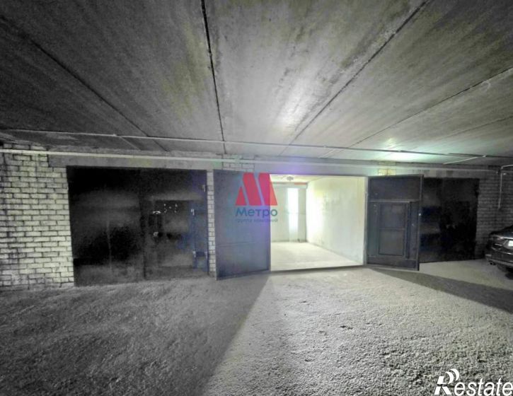 Гараж/парковка Блюхера улица, д.88
