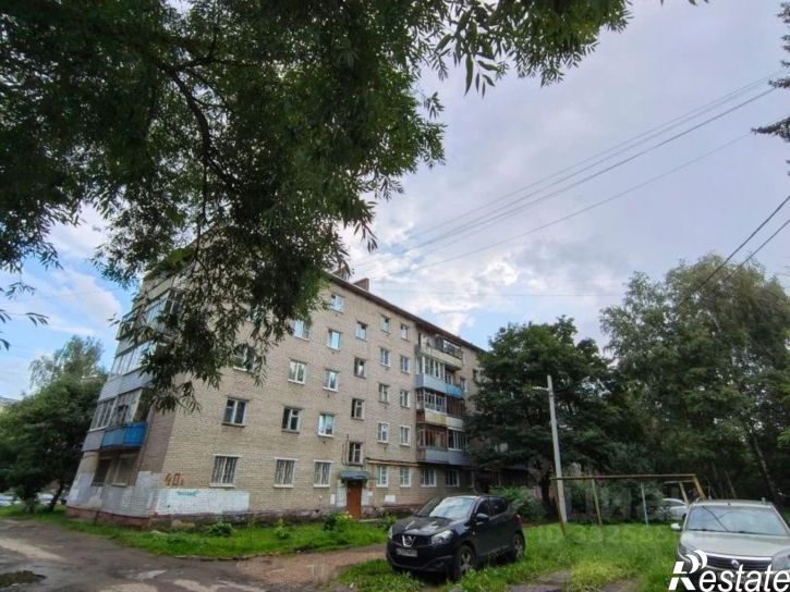 3-комн квартира ул Ньютона, 40а,  д. 40а