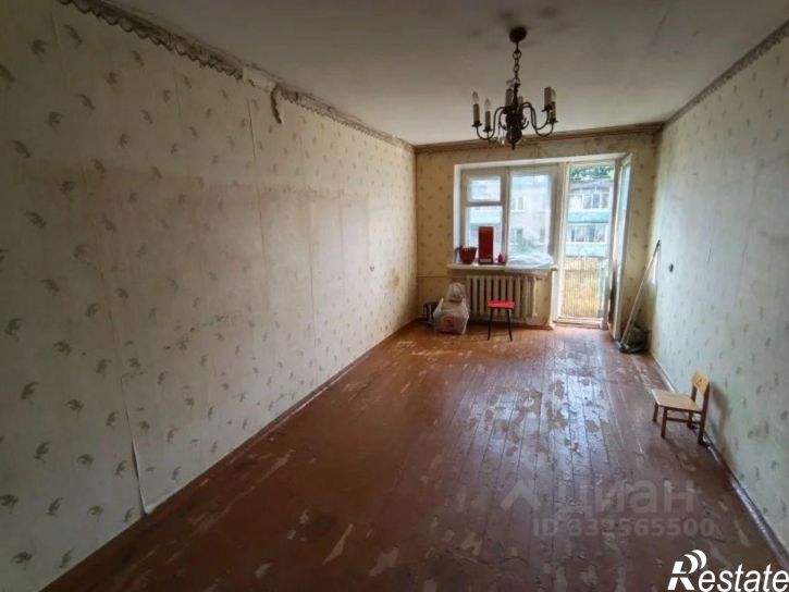 3-комн квартира ул Ньютона, 40а,  д. 40а