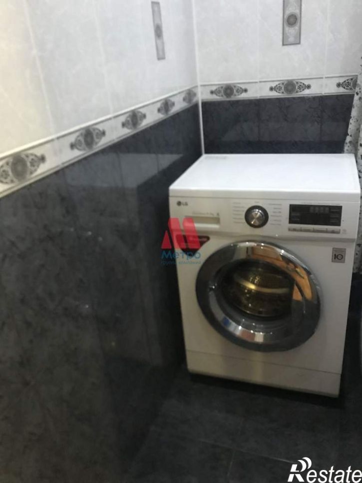3-комн квартира Алмазная улица, д.33