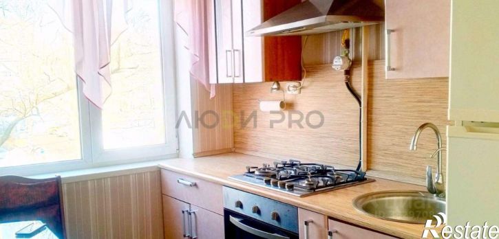 4-комн квартира пр-кт Дзержинского, 40,  д. 40