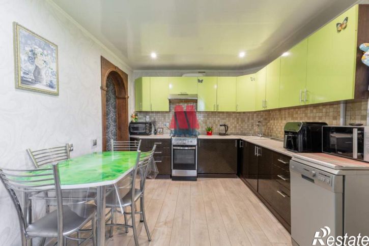 3-комн квартира Победы улица, д.51к2