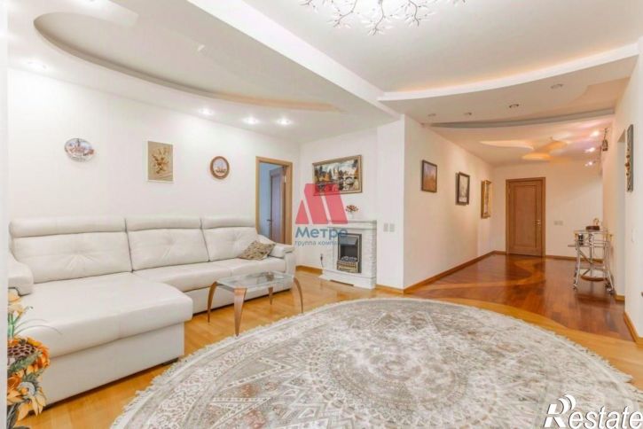 4-комн квартира ул Флотская, д 3 к 2