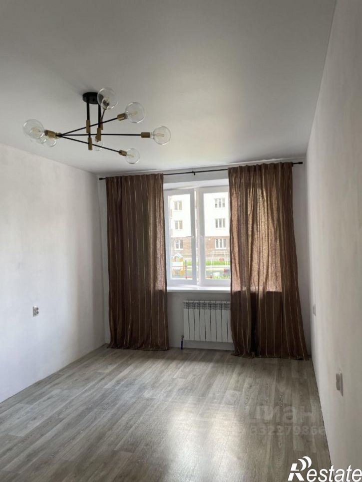 1-комн квартира ул Комкора Хрипина, 1,  д. 1