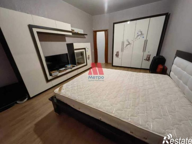 2-комн квартира Ленина проспект, д.33