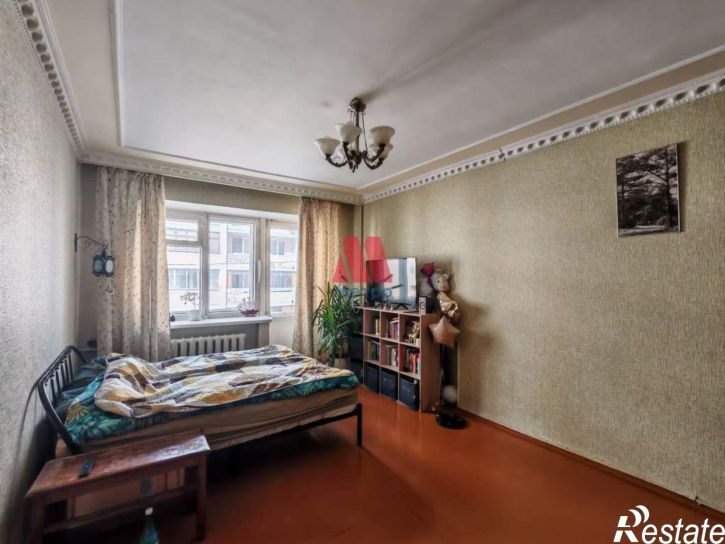 4-комн квартира Суркова улица, д.7