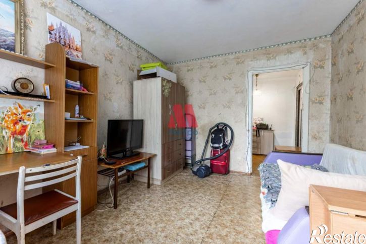 4-комн квартира Дзержинского проспект, д.61а