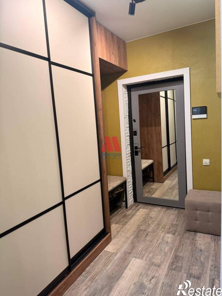2-комн квартира Авиаторов проспект, д.11