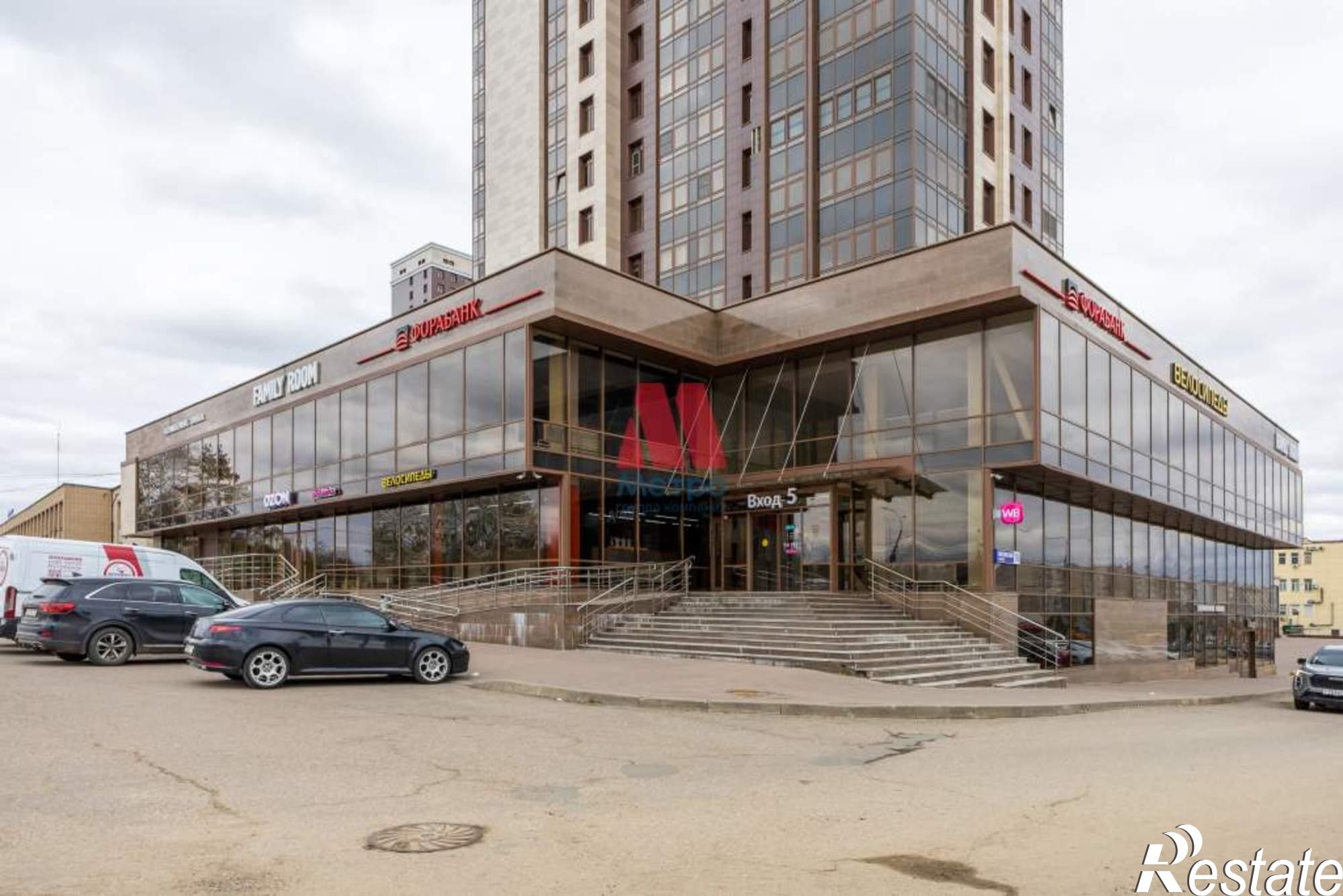 Сдать торговое помещение за 424 800 рублей на Московский проспект, д.78
