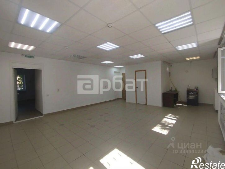 3-комн квартира улица Чкалова, 35,  д. 35