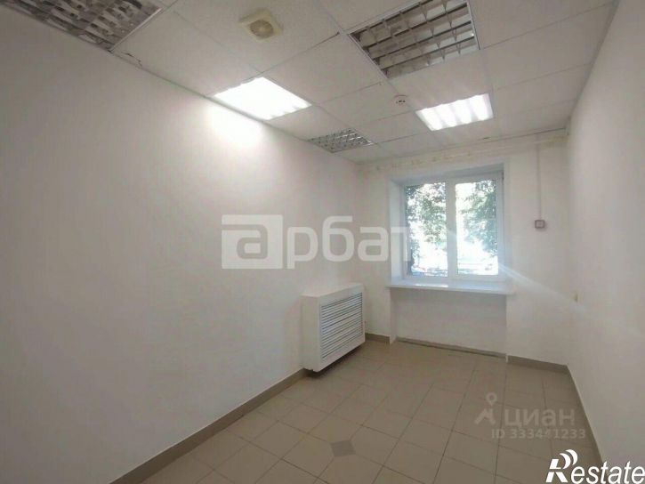 3-комн квартира улица Чкалова, 35,  д. 35
