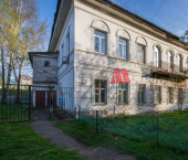 1-комн, 208.1кв м, этаж 1/2 Суркова улица, д.9